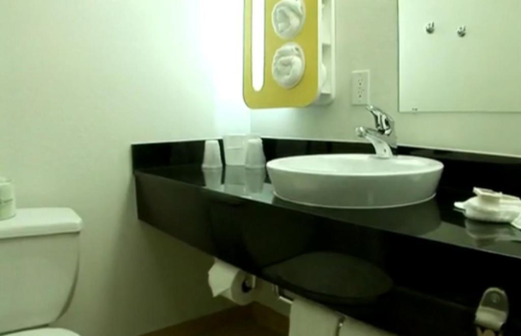 Motel 6 Manteca Zimmer foto